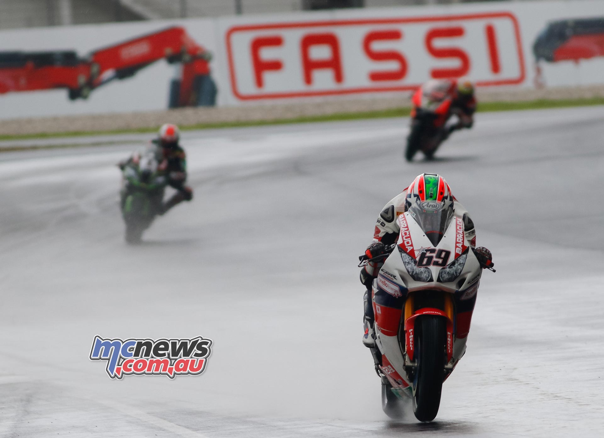 Nicky Hayden Wins Wet Sepang Worldsbk Mcnews