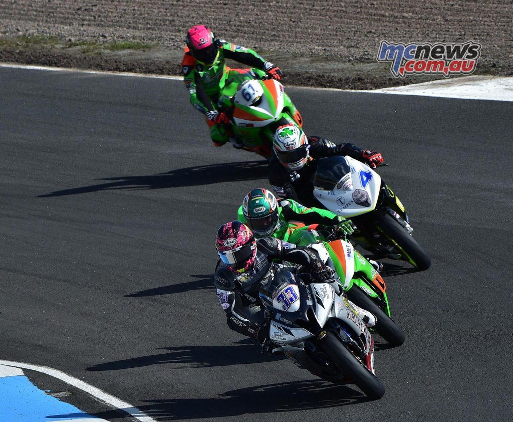 Keith Farmer leads the pack at Knockhill - Image by Jon Jessop