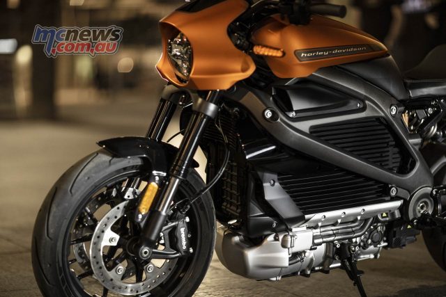 Harley-Davidson LiveWire | 0-100 in 3s | 152km range | MCNews