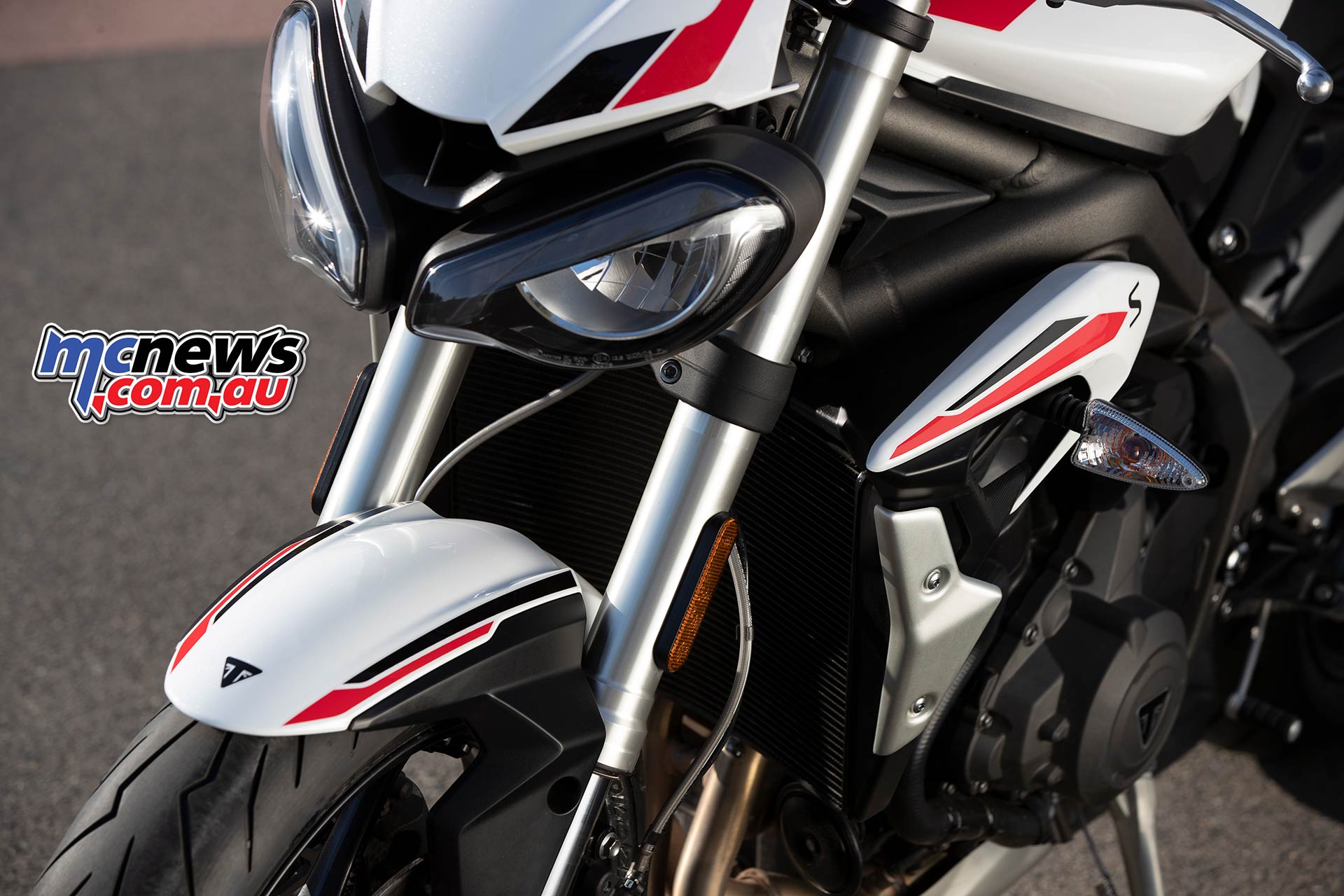 Triumph 660 deals street triple 2020