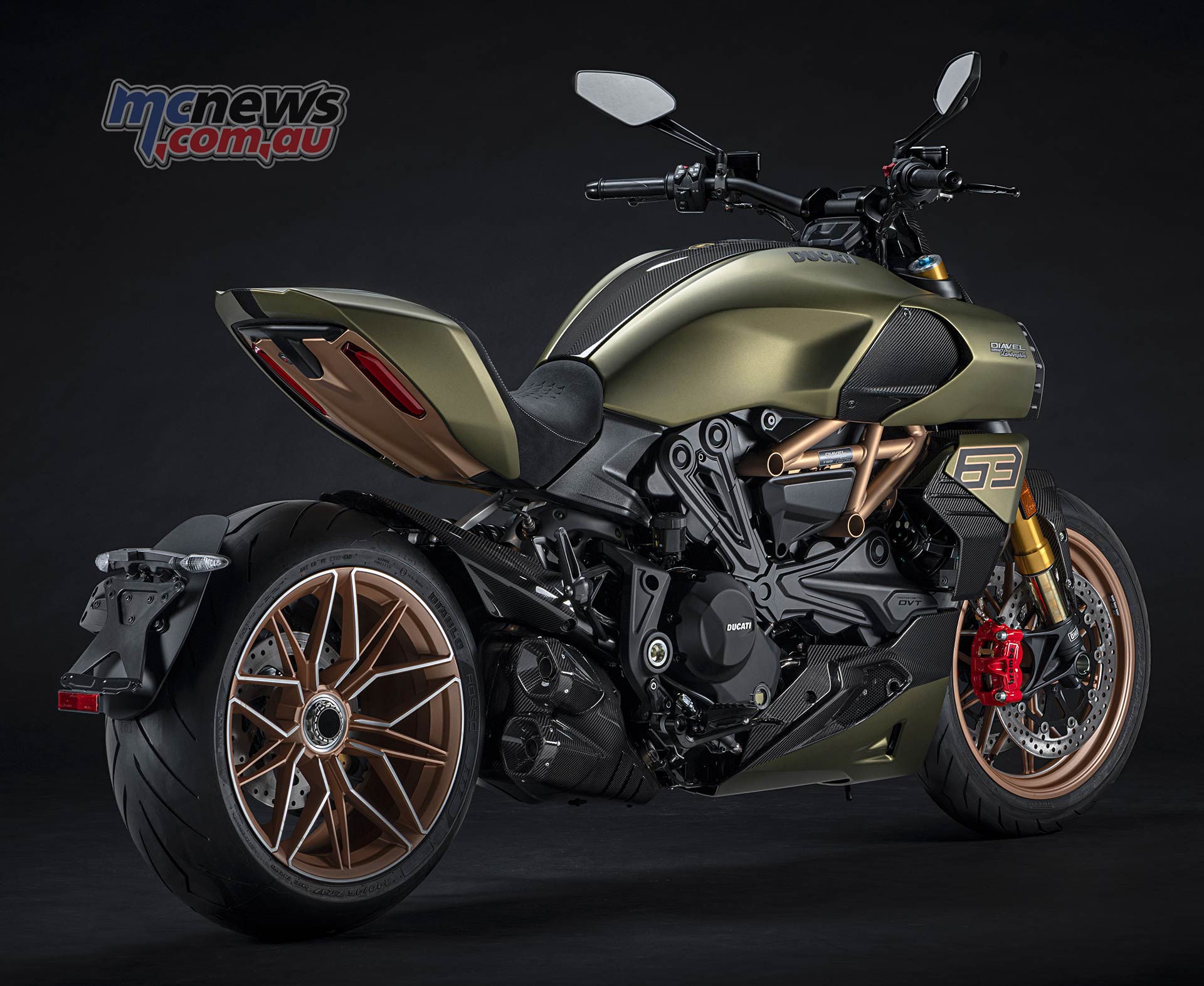 DUCATI_DIAVEL_1260_LAMBORGHINI_05_UC213098_High