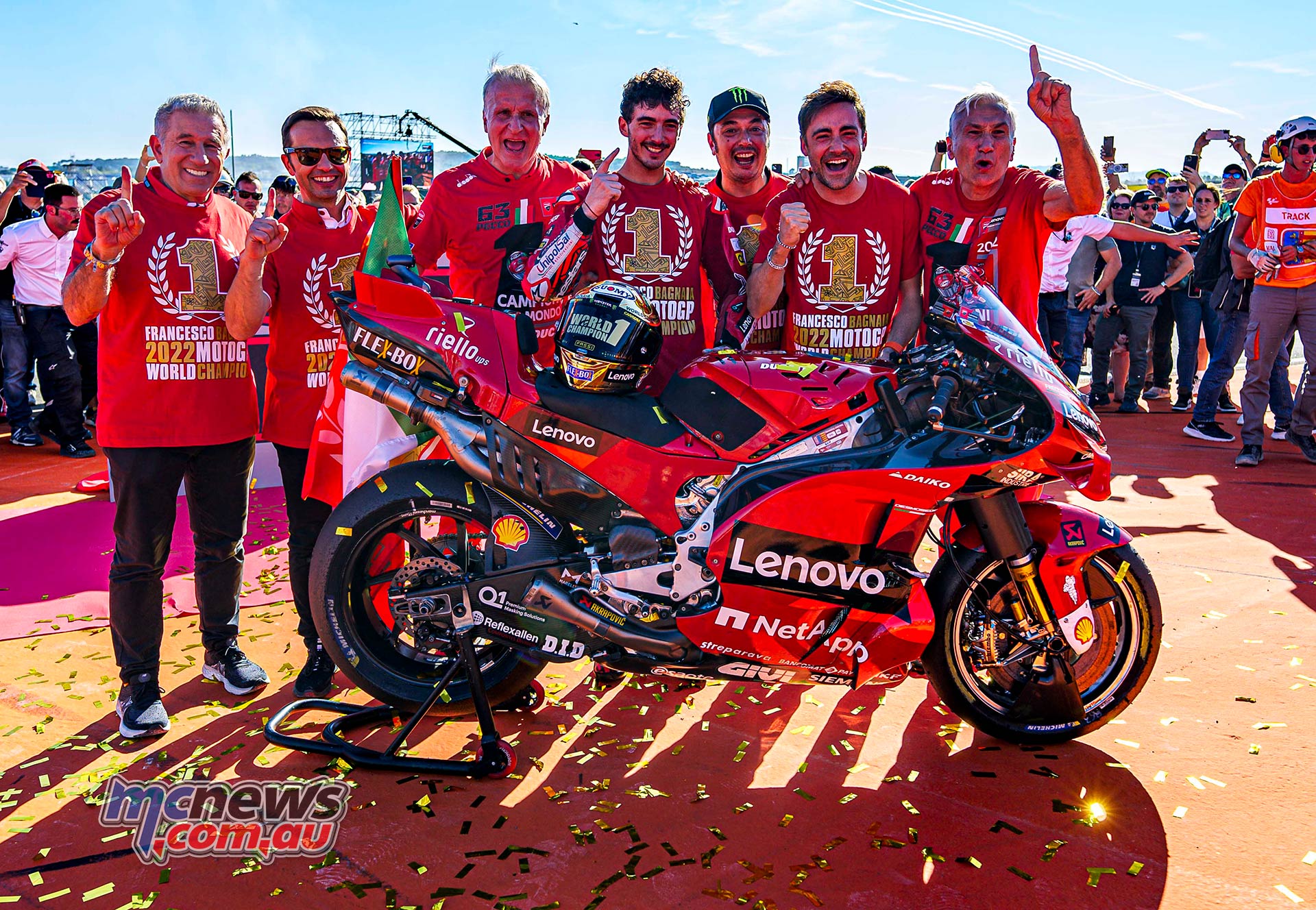 Prepare-se para conhecer o novo campeão de Valência hoje na grande corrida  Moto GP! 🔥🏍 #MotoGP #GPDeValencia #DStv