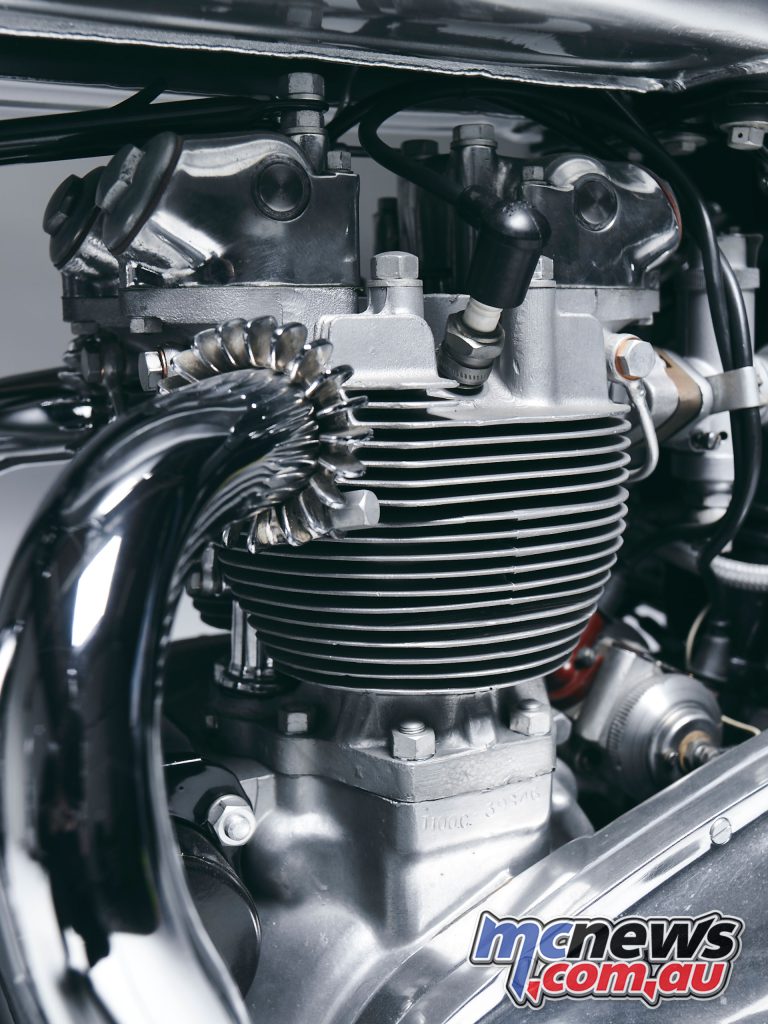 The T100C had an aluminium cylinder head