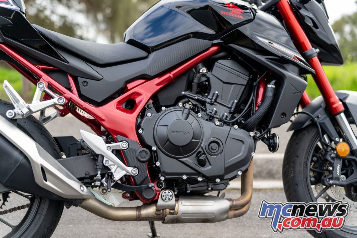 Honda Hornet CB750 Review - Affordable new middleweight packs a punch ...