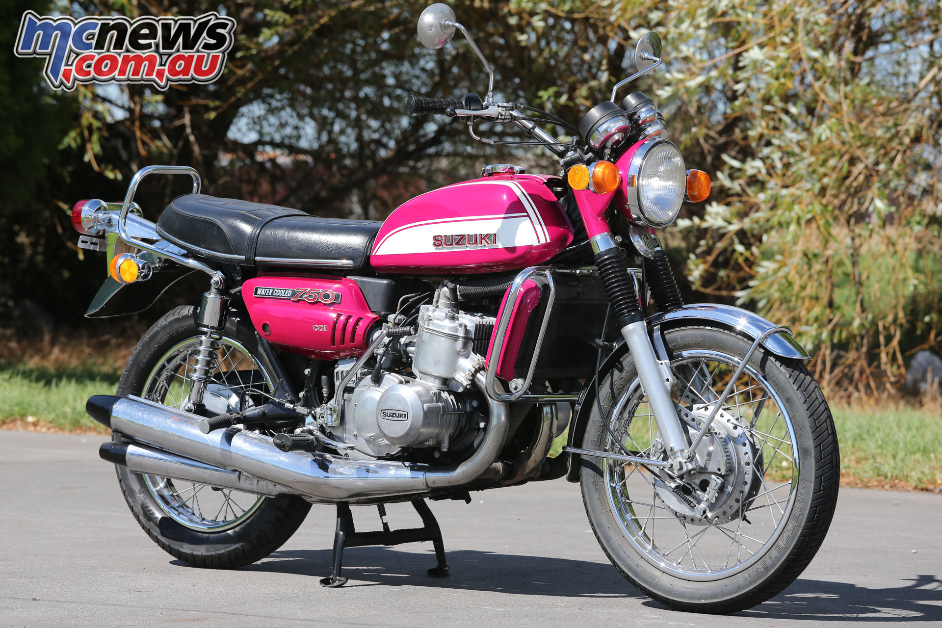 Suzuki triple on sale two stroke