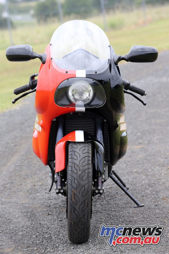 The twin-colours presented an unusual frontal aspect, although the bike was an anomaly for Harley overall