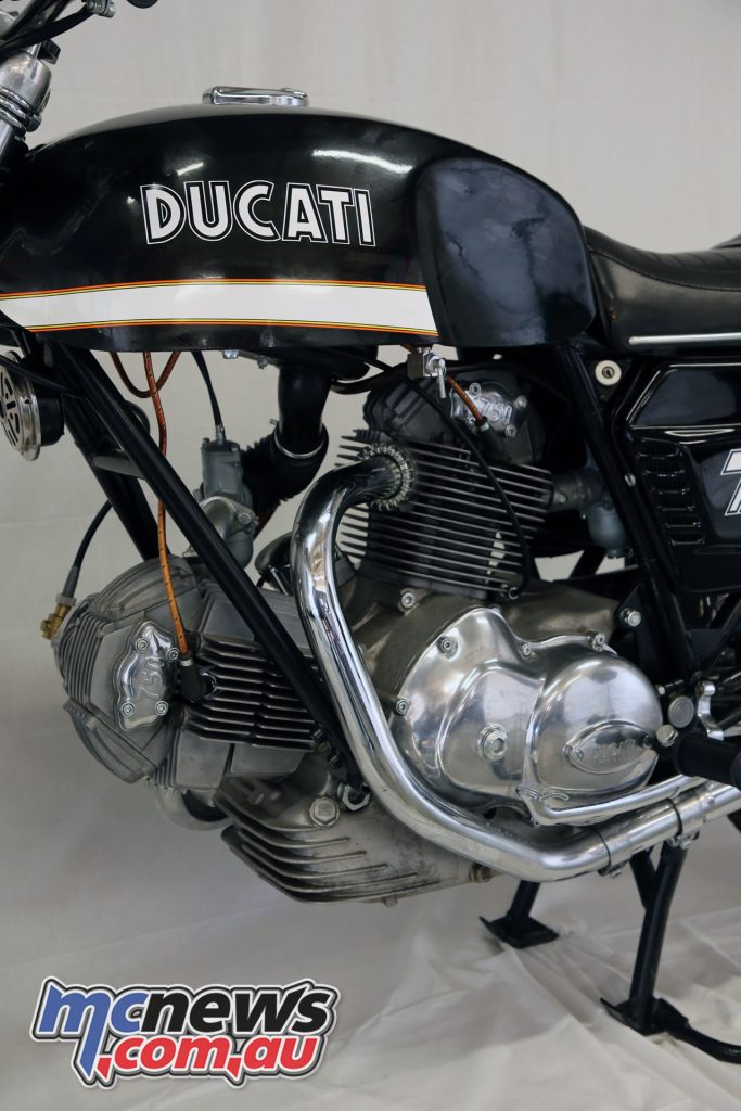 The complicated roundcase 750 engine wasn't really suited to mass production