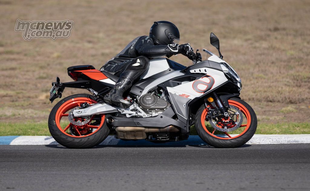 Aprilia RS457